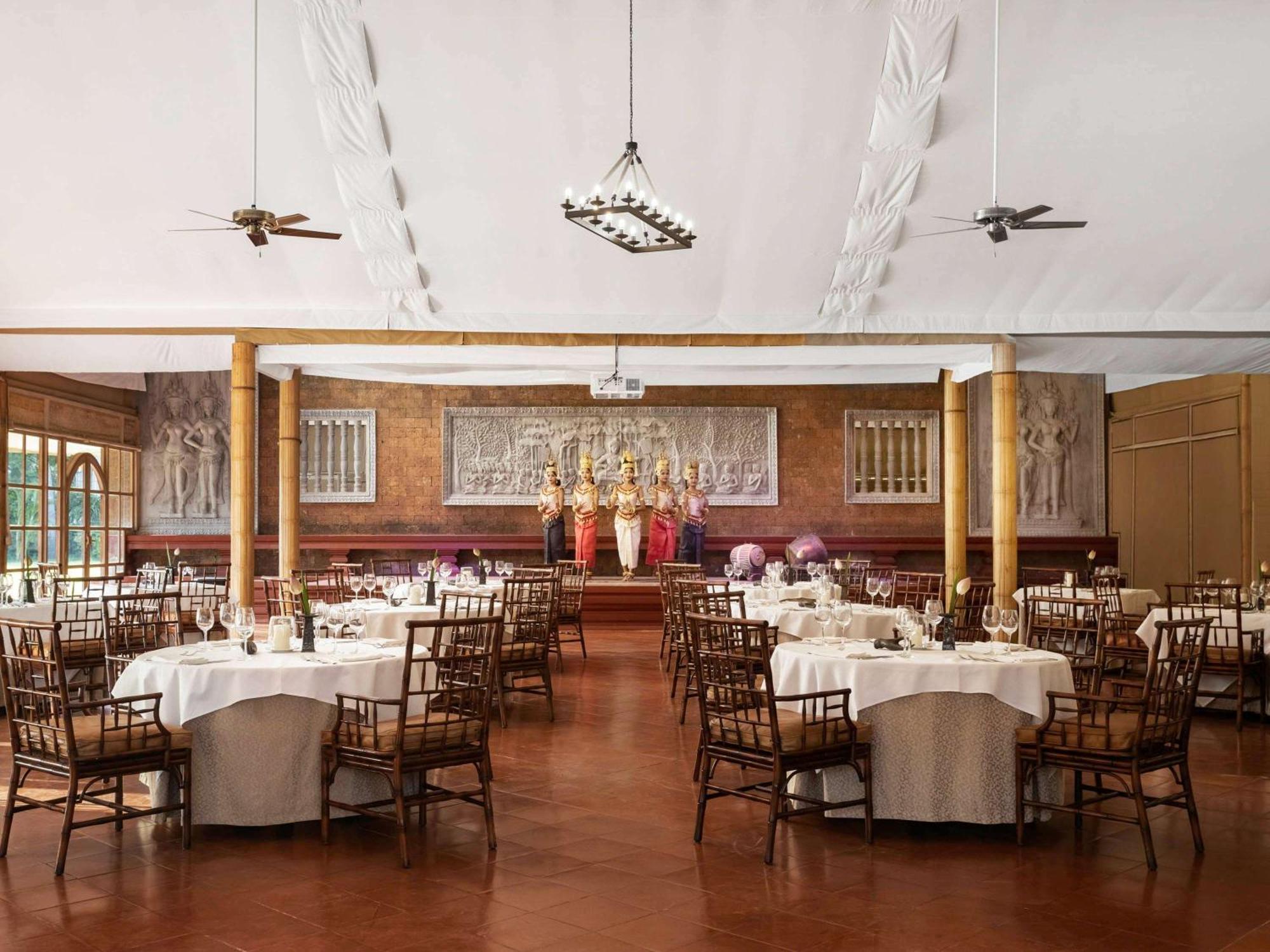 Raffles Grand Hotel D'Angkor Siem Reap Buitenkant foto