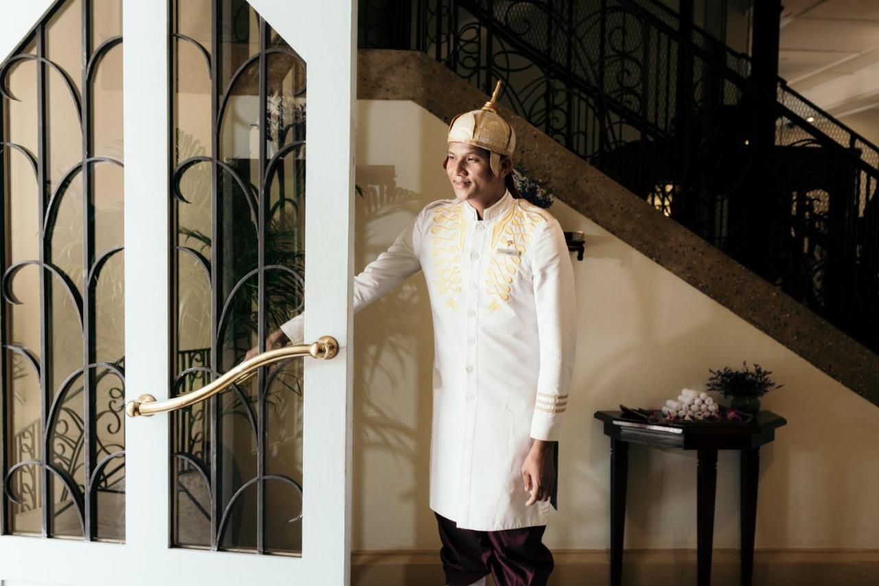 Raffles Grand Hotel D'Angkor Siem Reap Buitenkant foto